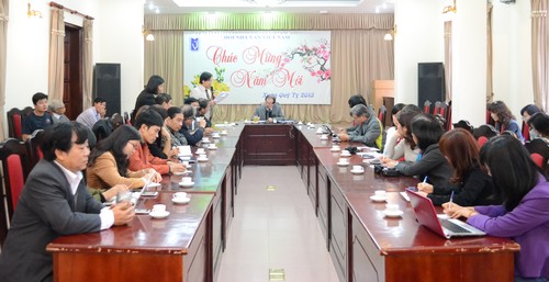 La 11e Journée de la poésie du Vietnam La jeunesse avec la Patrie
